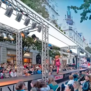 Aluminum Alloy Square Truss System for Concert Lighting and Sound Modular Heavy Duty 290x290mm