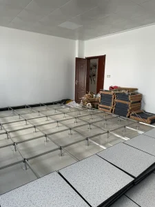 Anti static PVC Floor Tiles All steel Base Easy Install Modern Design for Data Centers Workshops Electronics