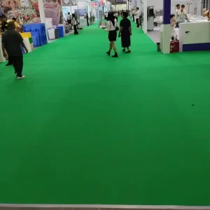 China Supplier Outdoor Exhibition Carpet Roll Commercial Green Event Wedding Stage Exhibition Carpet Runner