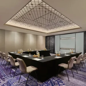Conference Room Furniture Modern Conference Table and Chairs Set Customized for Hotel Office Meeting Room Projects