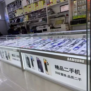 Custom Glass Display Cabinet for Cell Phones with LED Lighting