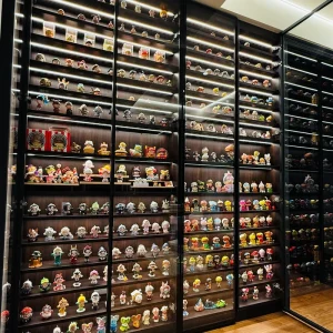 Glass Door Display Cabinet with Lighting and Wood Design for Kitchen or Bathroom