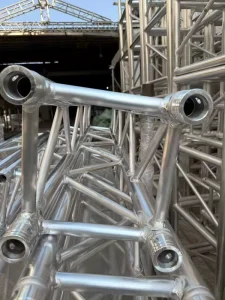 Modular Structure Square Aluminum Truss System with 200kg Load Capacity and Pin Connection for Event Displays