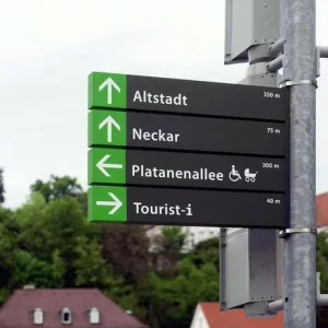 OEM Wayfinding System Signs Aluminum Direction Sign Standing Outdoor Signage Commercial Pylon Monument Sign for Hospital
