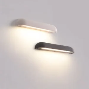 Outdoor IP65 Waterproof Aluminum and Polycarbonate Long Strip LED Wall Light for Garden Home Hotel