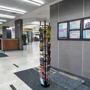 Portable Metal Bookcase with 8-Tier Glass Shelves for Magazine and Brochure Display