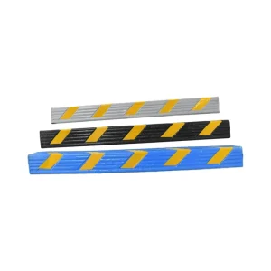 Reflective PVC Right-Angle Traffic Sign Corner Protection and Anti-Collision Warning Strip for Parking Garages and Basements