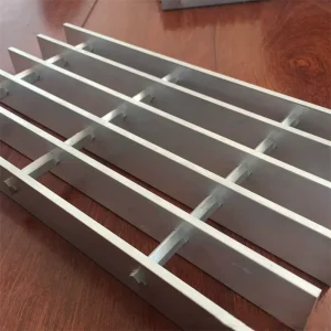 Steel Grating Manhole Cover Raised Floor Step Steel Grating Price for Driveway Drainage Grates