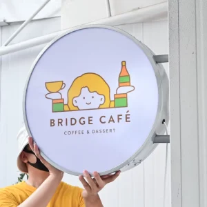 Wall-Mounted Round Acrylic Double-Sided Illuminated Advertising Light Box