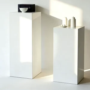 White Baked Paint Square Display Column for Exhibition Shop Sculpture Model Floral Arrangement Decoration