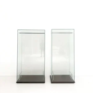 Whole Sale Glass Customized Display Cabinet for Garment Shop Clothing Store