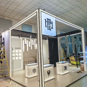 Wooden Booth Customized Design in 2 Days Fashionable Booth Stand for Trade Shows Showcase Exhibit Stall for Trade Equipment